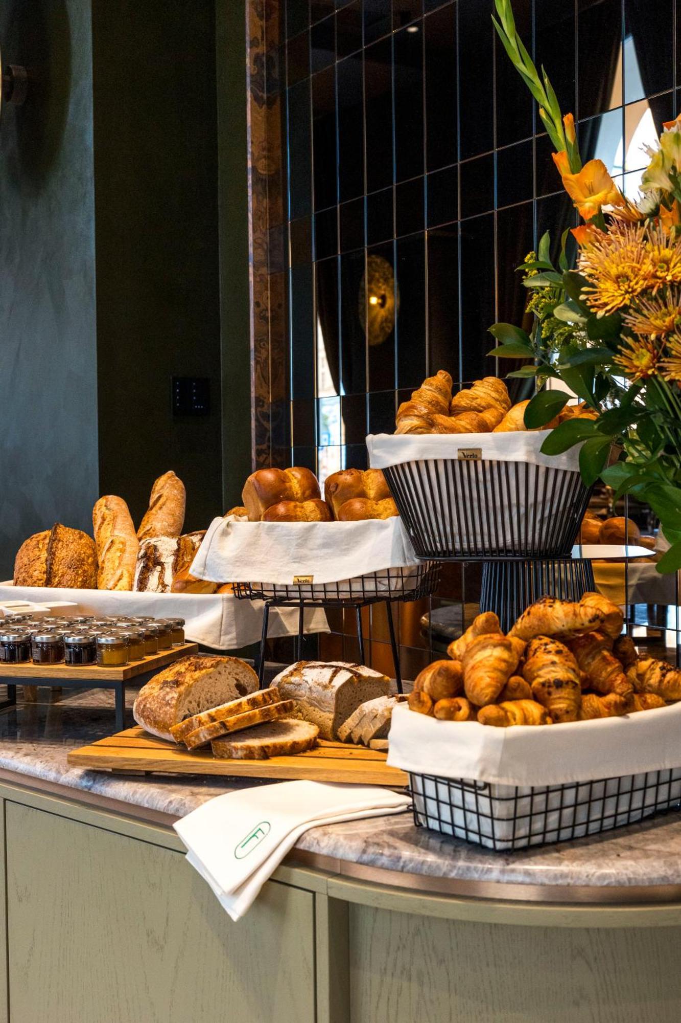 Flaner Hotel, Worldhotels Crafted Warschau Buitenkant foto