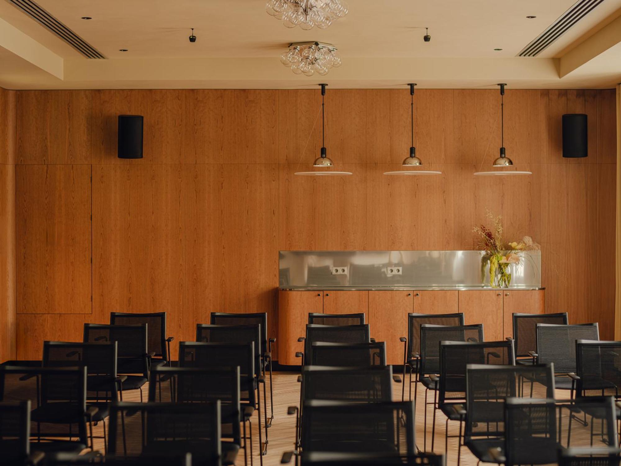 Flaner Hotel, Worldhotels Crafted Warschau Buitenkant foto
