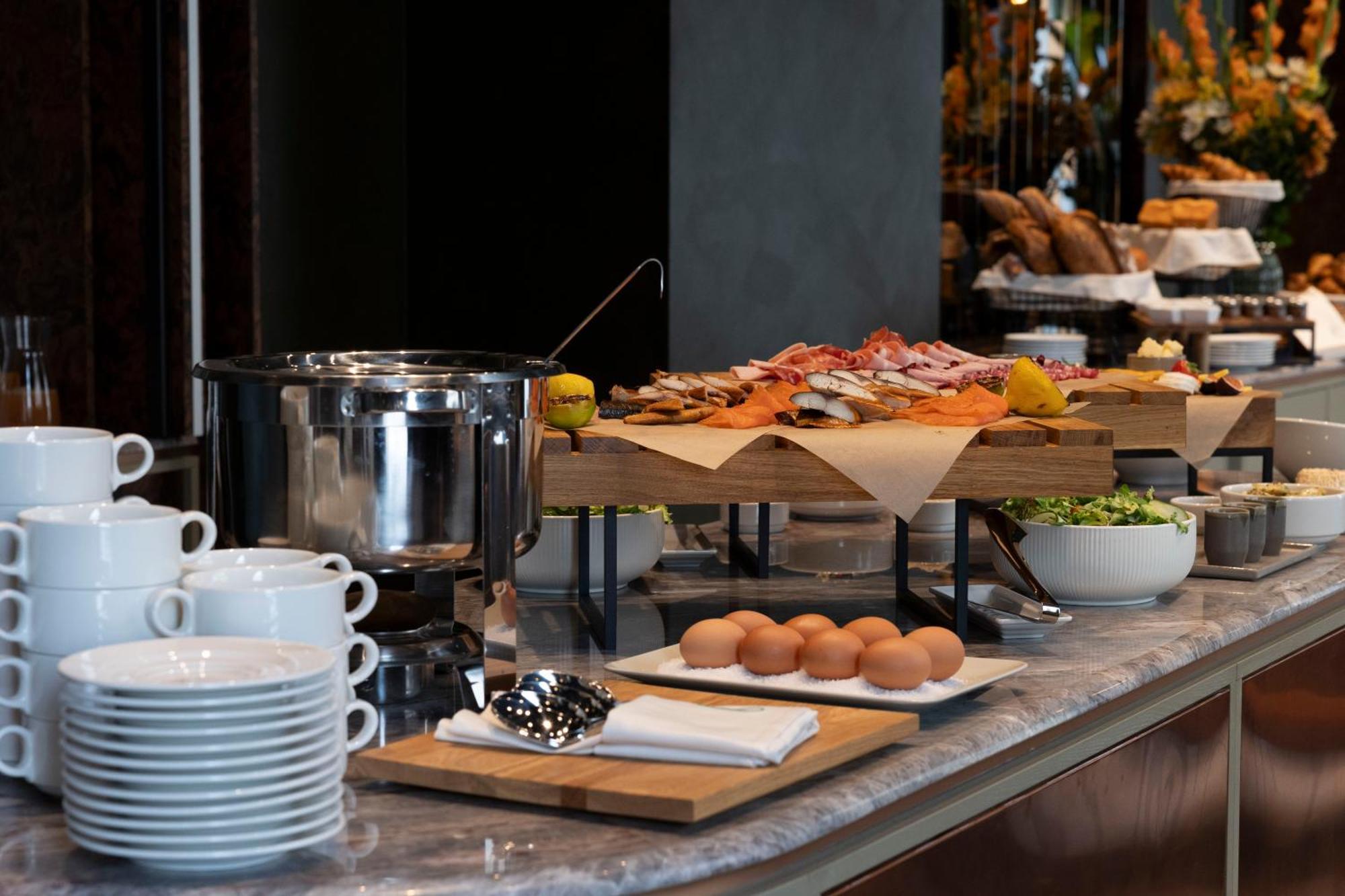 Flaner Hotel, Worldhotels Crafted Warschau Buitenkant foto